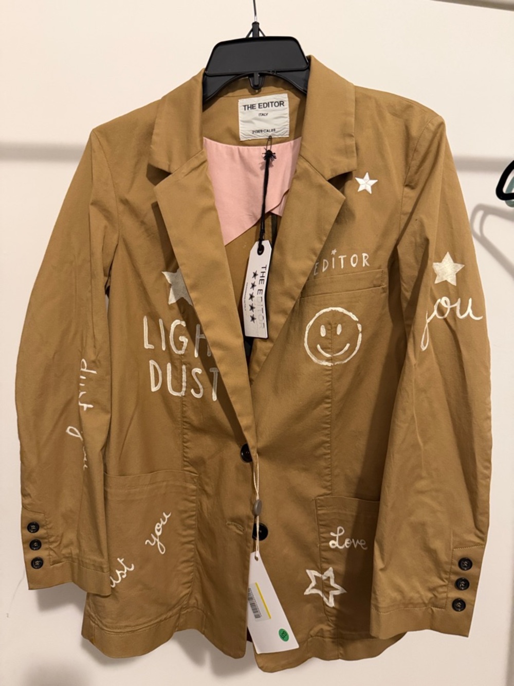The Editor Women’s Tan Graphic Blazer
